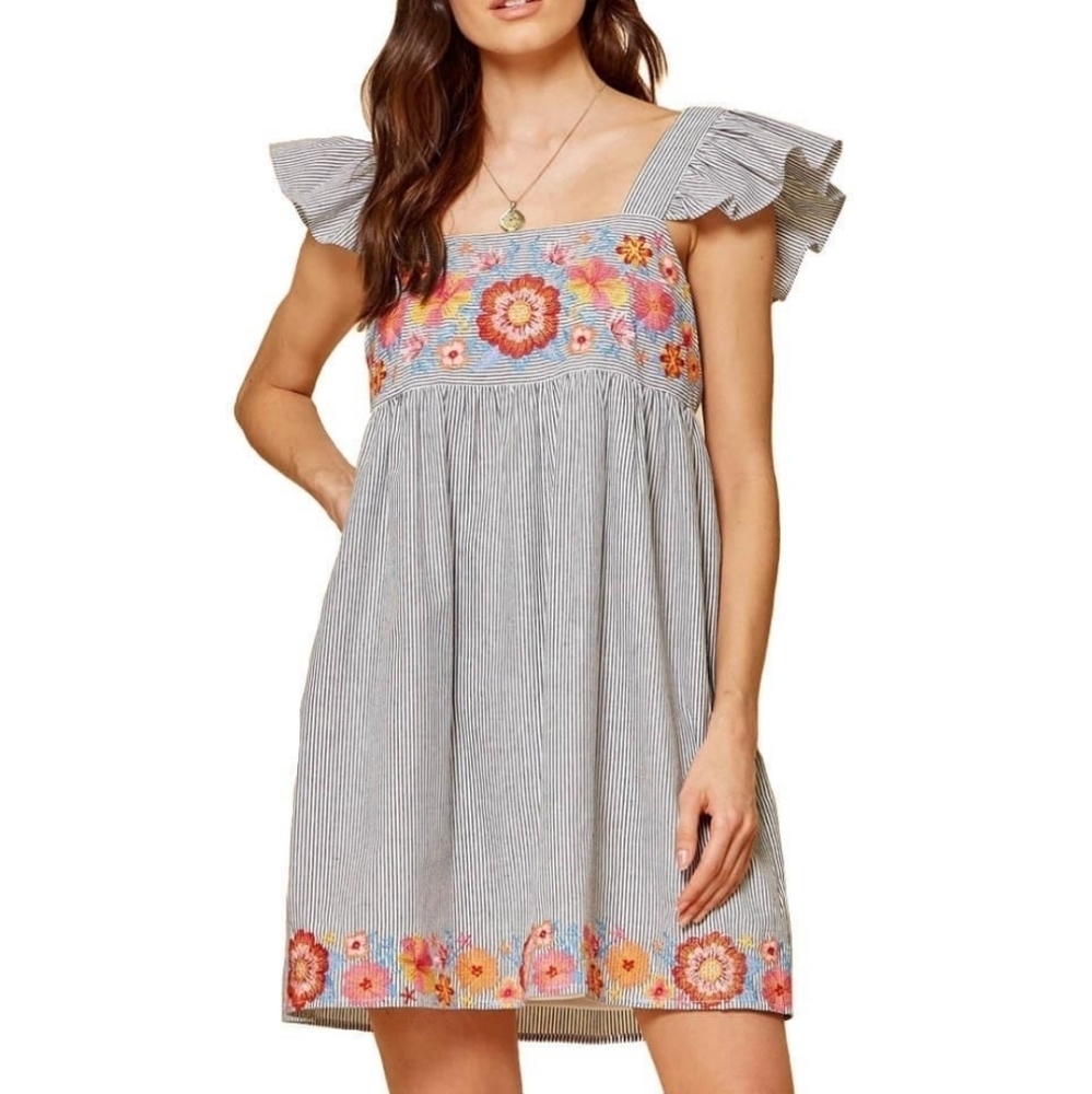 NWT Savanna Jane Ruffle Sleeves Embroidered Dress‎ Small